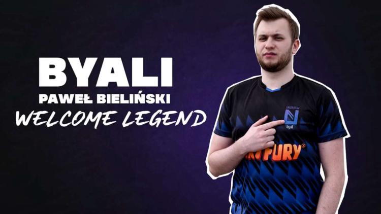 Byali se convirtió en un jugador regular Ungentium