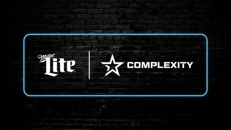 Complexity Gaming renueva su asociación con Miller Lite