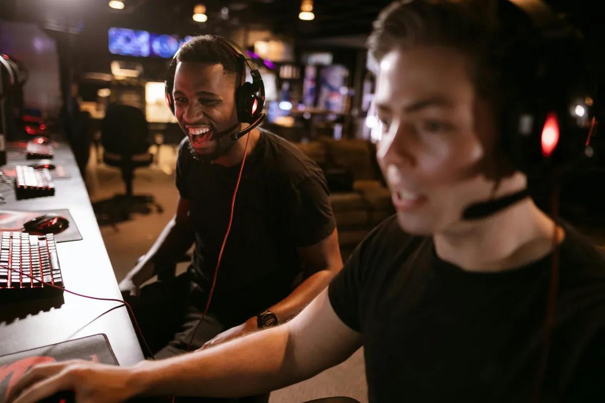 Tragaperras de nuevo nivel: Cómo las tendencias de los e-sports están cambiando el juego de las tragaperras