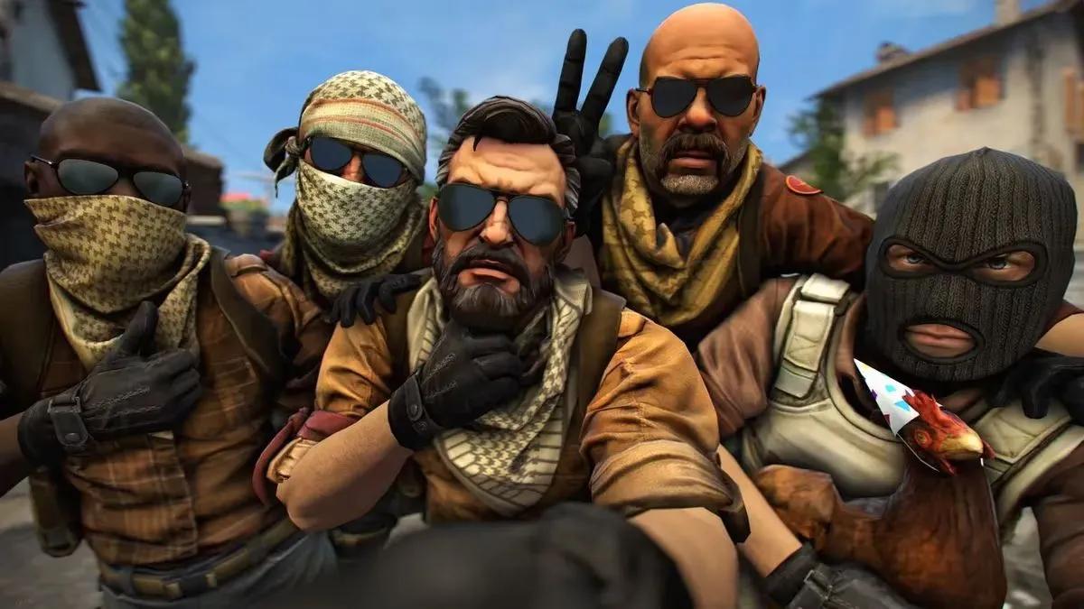 Cómo cambiar de arma en Counter-Strike 2