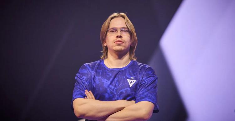 Topson regresa a Dota 2 tras 9 meses de parón