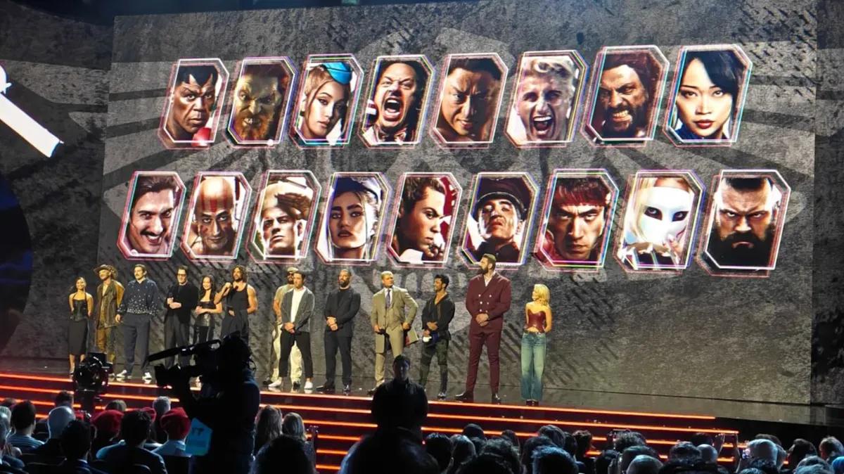 El reparto de Street Fighter convierte la entrega de premios en una audición en directo