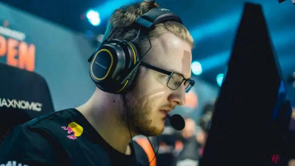 fnatic movió a smooya al banquillo