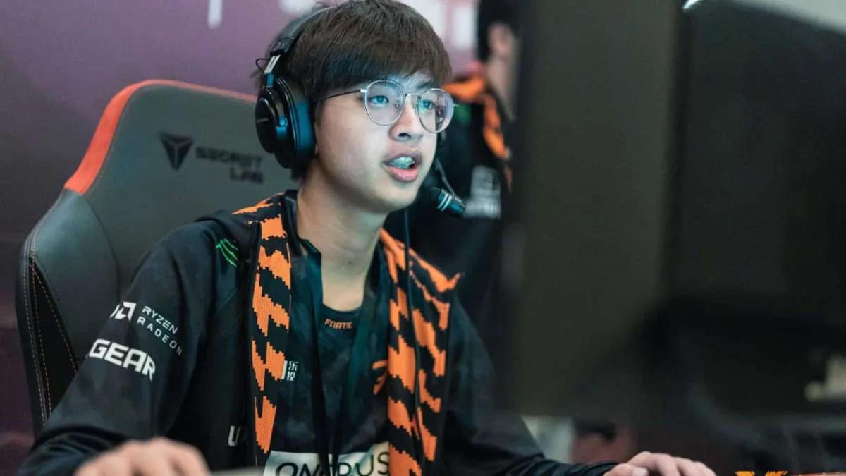 23 savage se convirtió en el primer jugador en Dota 2 en llegar a 13 000 MMR