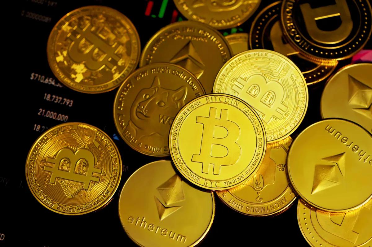 El Reino Unido está considerando emitir una moneda estable nacional