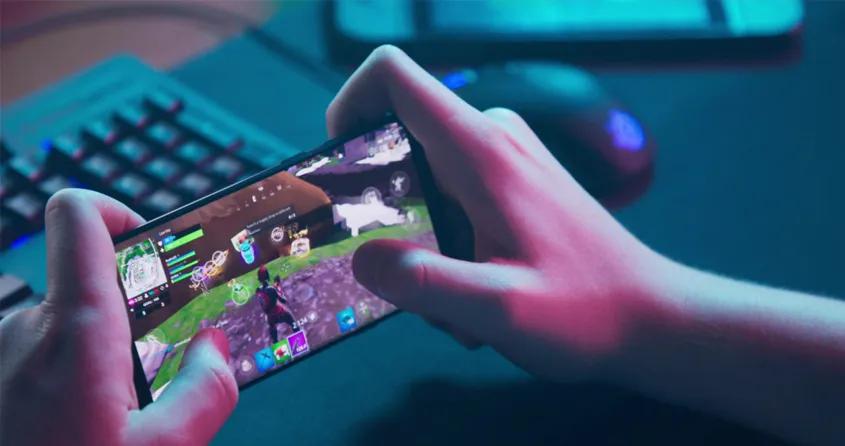 Un niño indio de 14 años se suicida tras una disputa sobre juegos de móvil