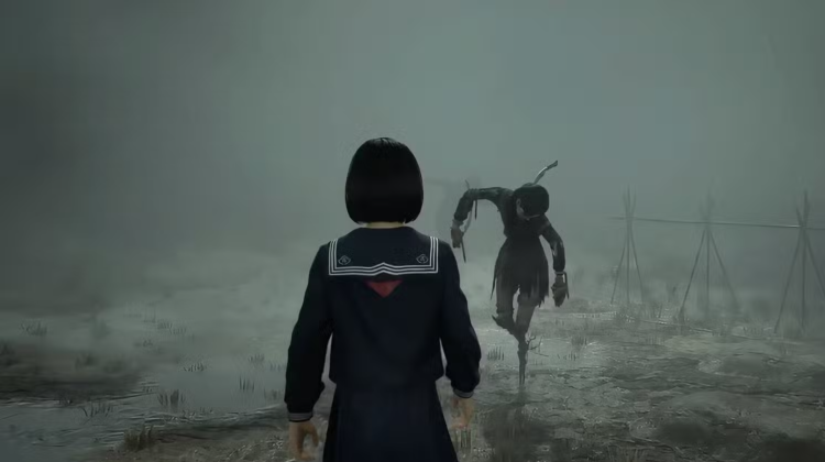 ¿Por qué Silent Hill f no está ambientado en el verdadero Silent Hill 1?