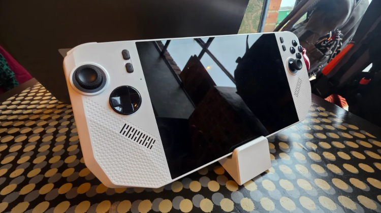 El Claw A8 BZ2EM de MSI se posiciona entre sus rivales sin cambiar el panorama 2