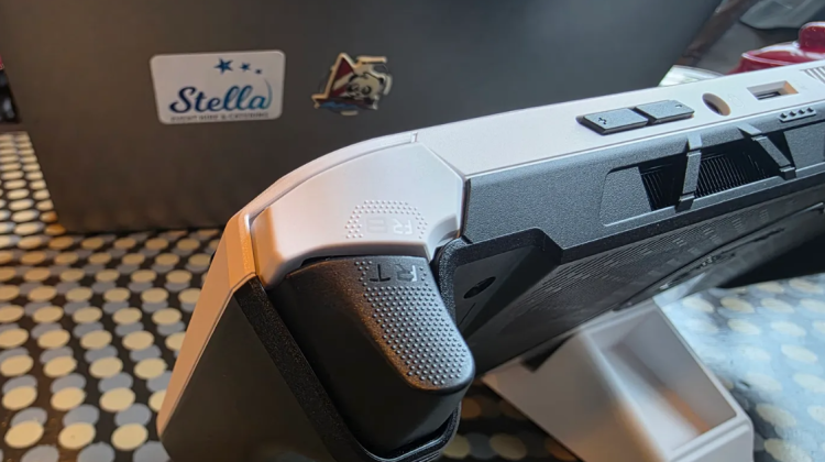 El Claw A8 BZ2EM de MSI se posiciona entre sus rivales sin cambiar el panorama 1