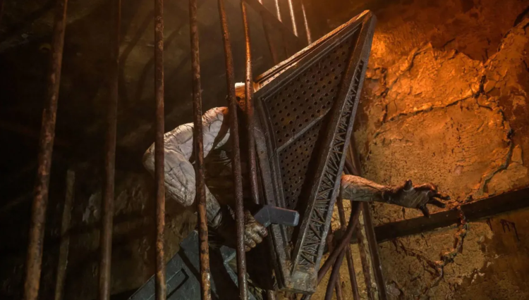 Un regreso visualmente impactante pero finalmente vacío a un clásico del terror 1